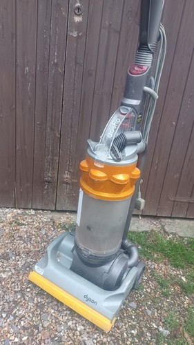 Dyson dc14 upright vacuum - dc14,